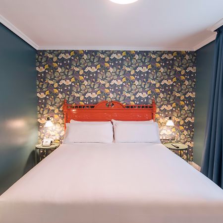 Petit Palace Puerta De Triana Севилья Экстерьер фото