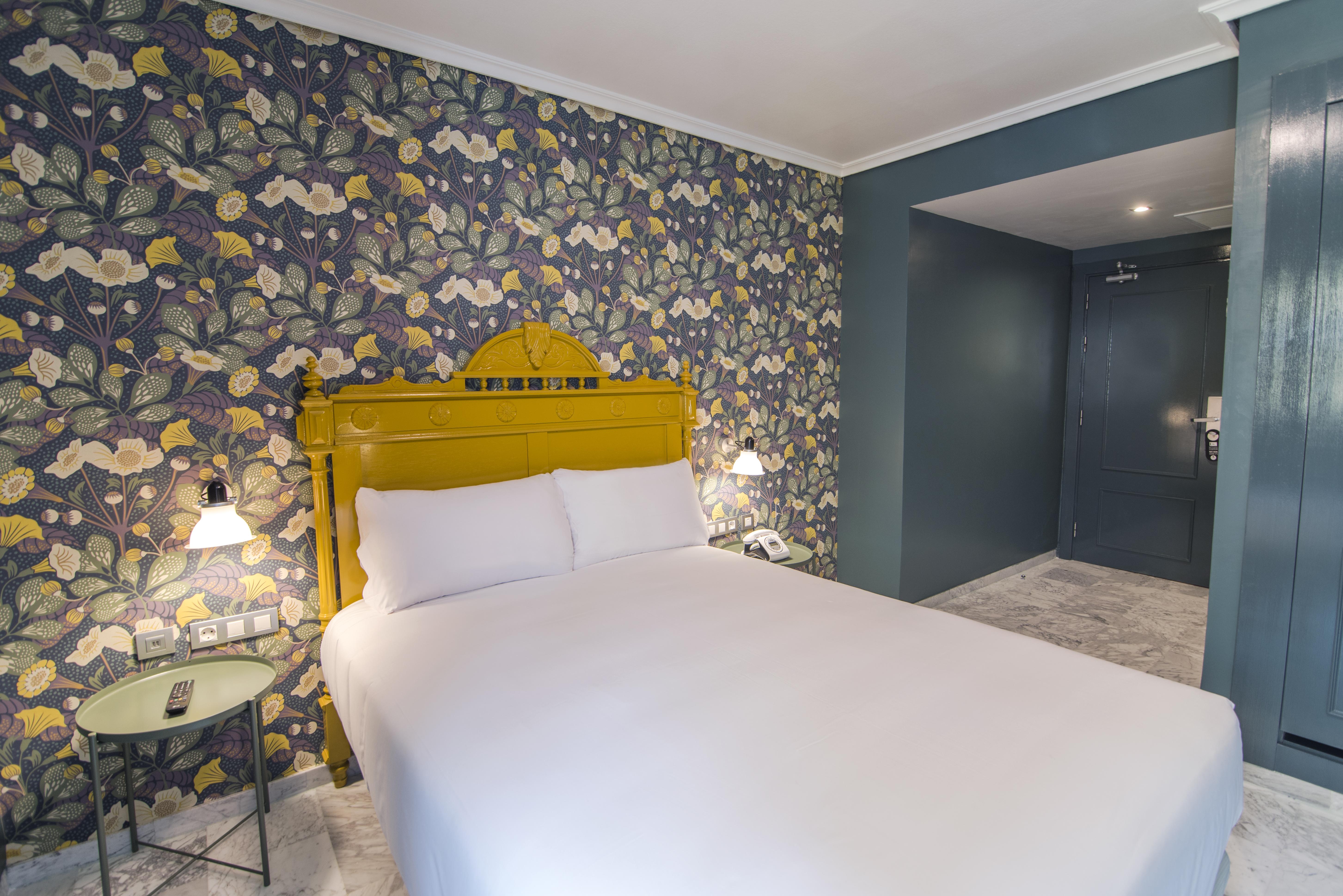 Petit Palace Puerta De Triana Севилья Экстерьер фото