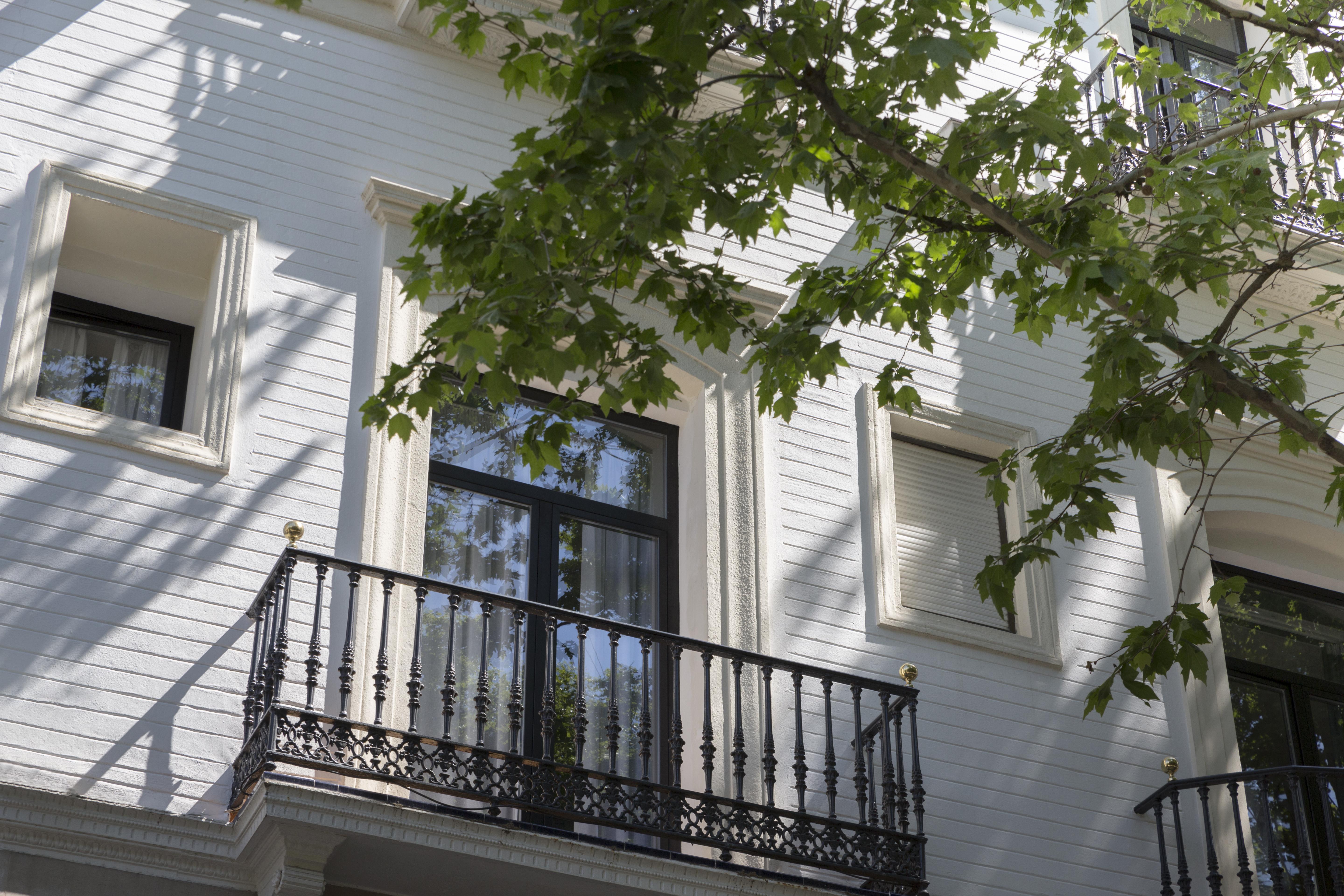 Petit Palace Puerta De Triana Севилья Экстерьер фото
